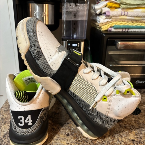 NIKE BO JAX AIR TRAINER SNEAKERS MENS. - Picture 5 of 15